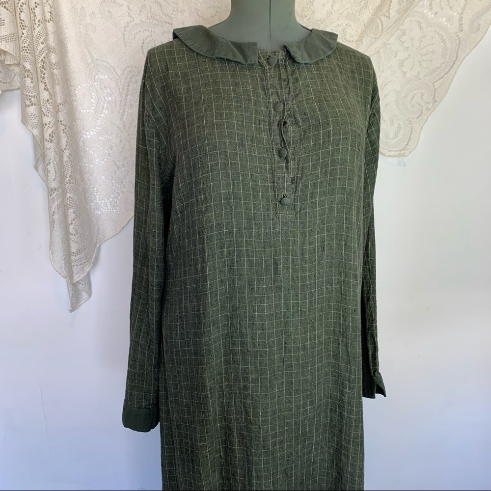 Like New Forest Green FLAX Long Sleeve Collared Maxi Dress
